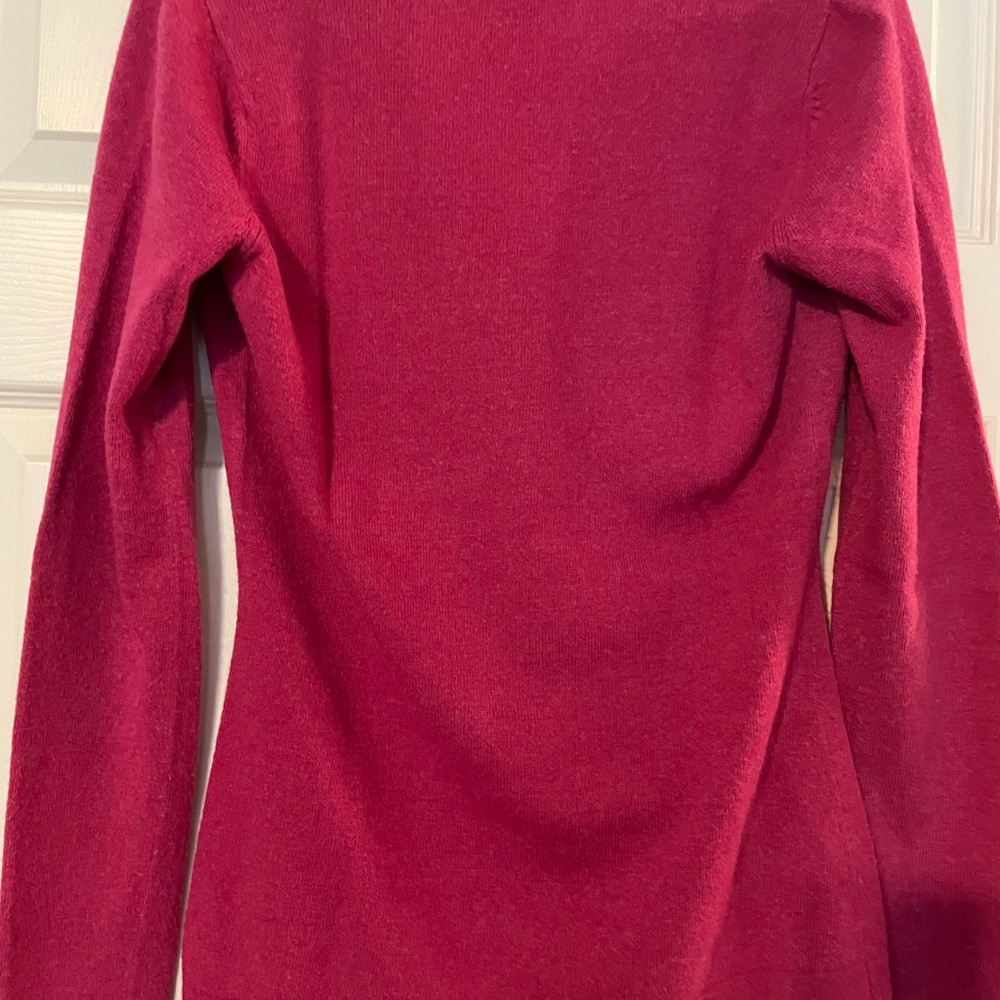Banana Republic pink sweater - Picture 3 of 4